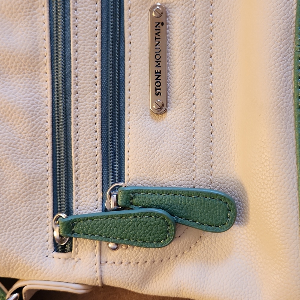 Stone Mountain Purse - Picture 2 of 12